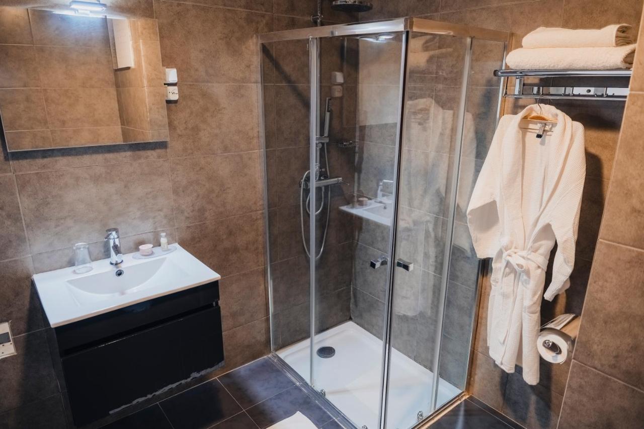 Hotel Nina Дакар Экстерьер фото